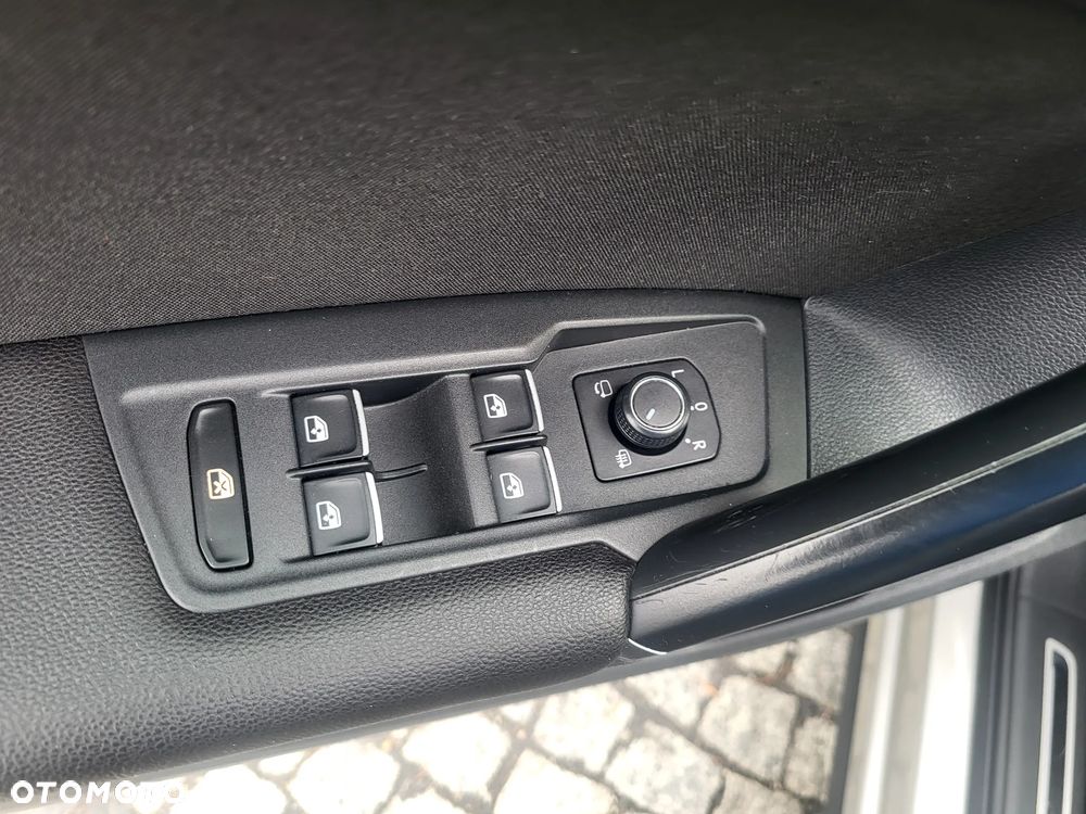 Volkswagen Tiguan - 8