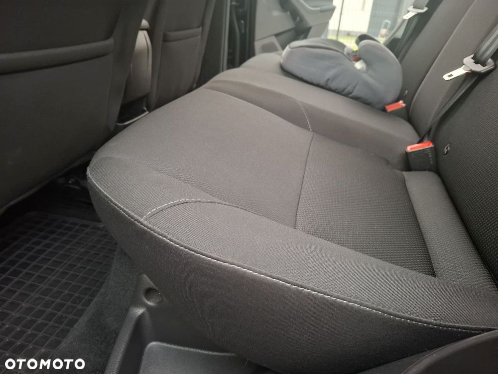 Ford Focus 1.5 TDCi SYNC Edition PowerShift - 24