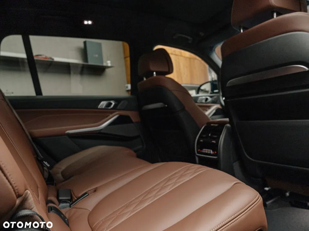 BMW X7 - 14