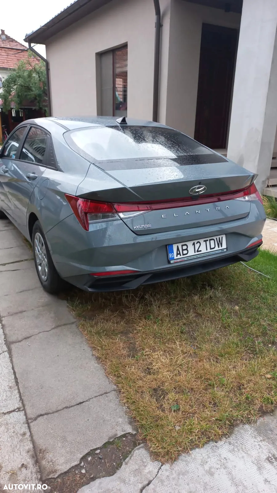 Hyundai Elantra 1.6 l 123 CP CVT Comfort - 3