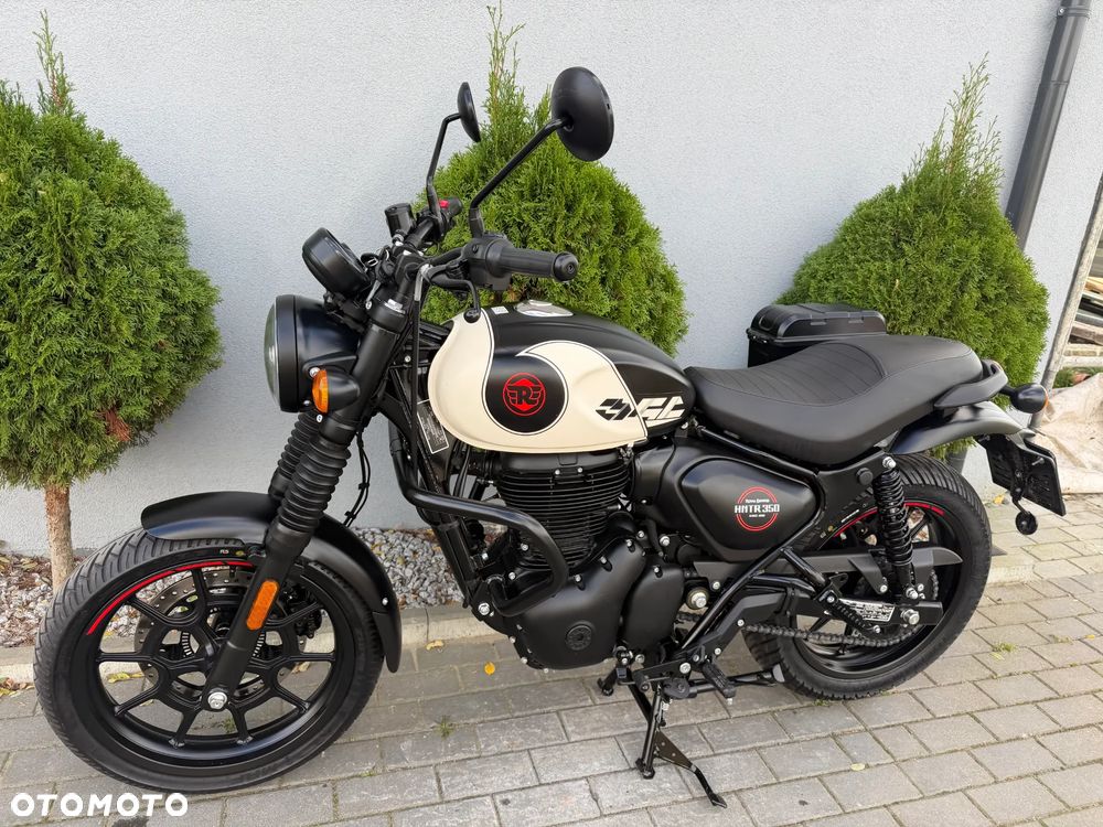 Royal Enfield HNTR - 35