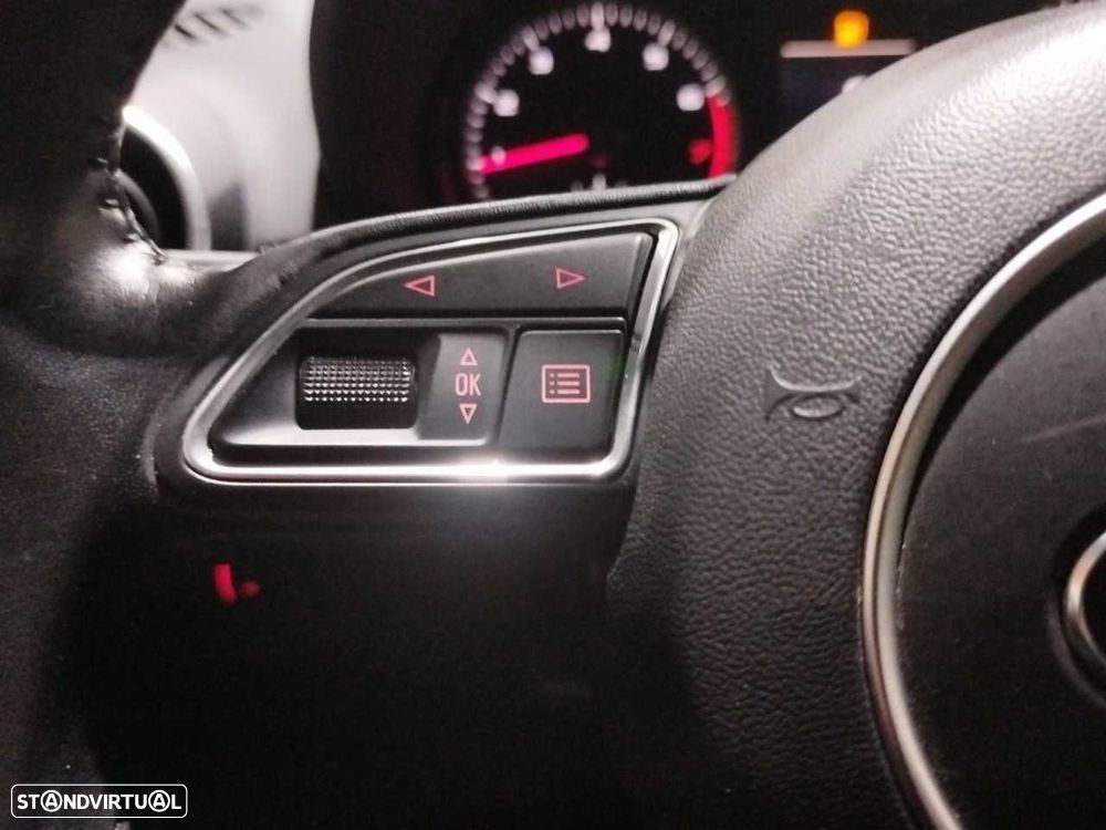 Audi A1 Sportback 1.0 TFSI Design - 12