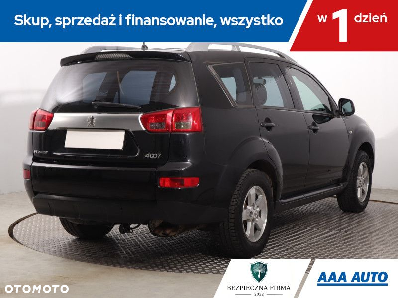 Peugeot 4007 - 6