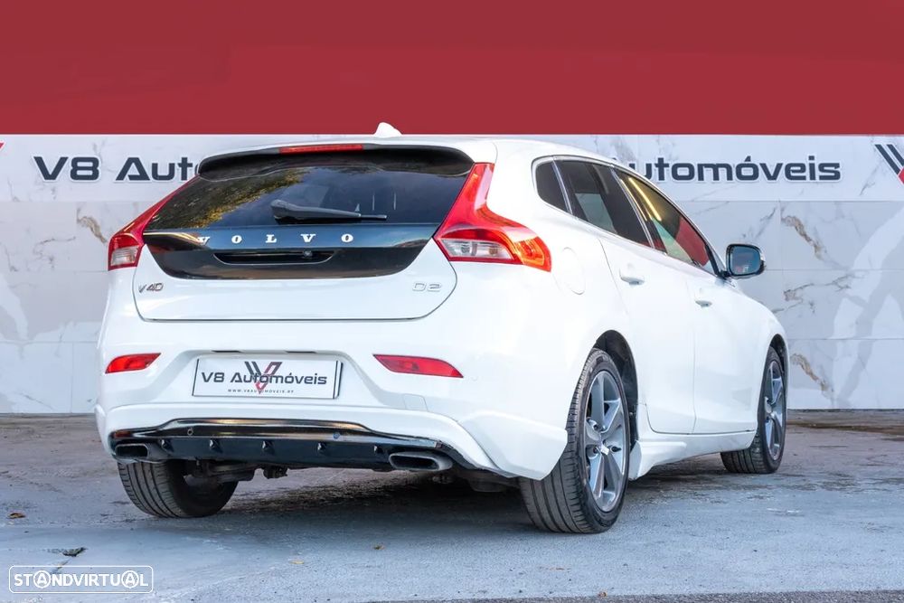 Volvo V40 1.6 D2 Eco Kinetic - 3