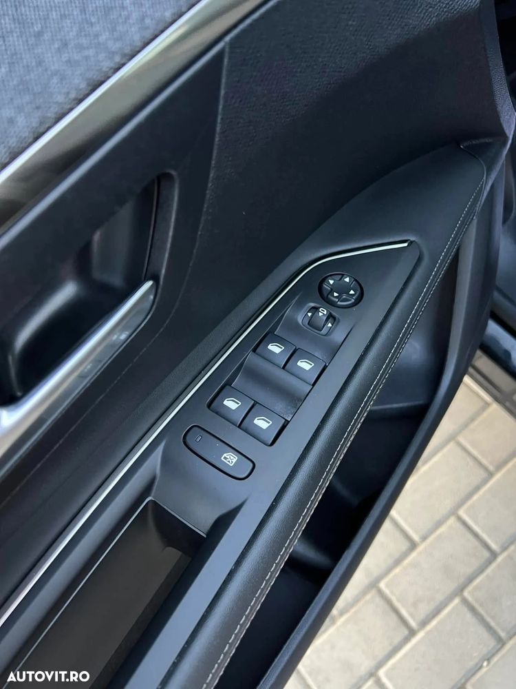 Peugeot 3008 PureTech 130 Stop & Start GPF EAT8 Allure Pack - 26