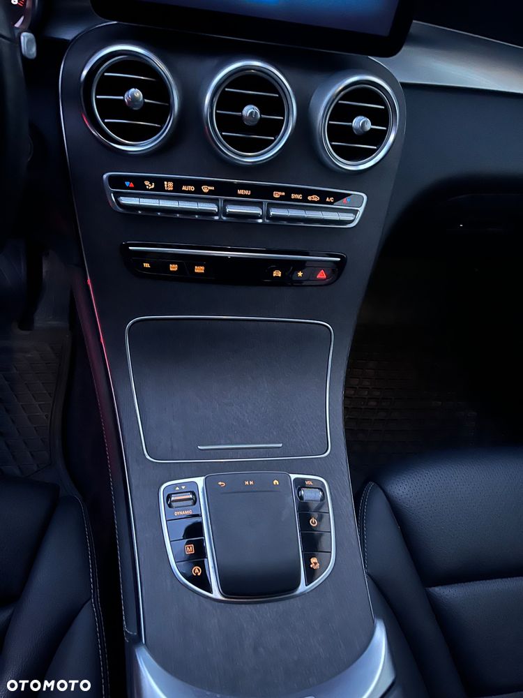 Mercedes-Benz GLC 300 4Matic 9G-TRONIC - 11