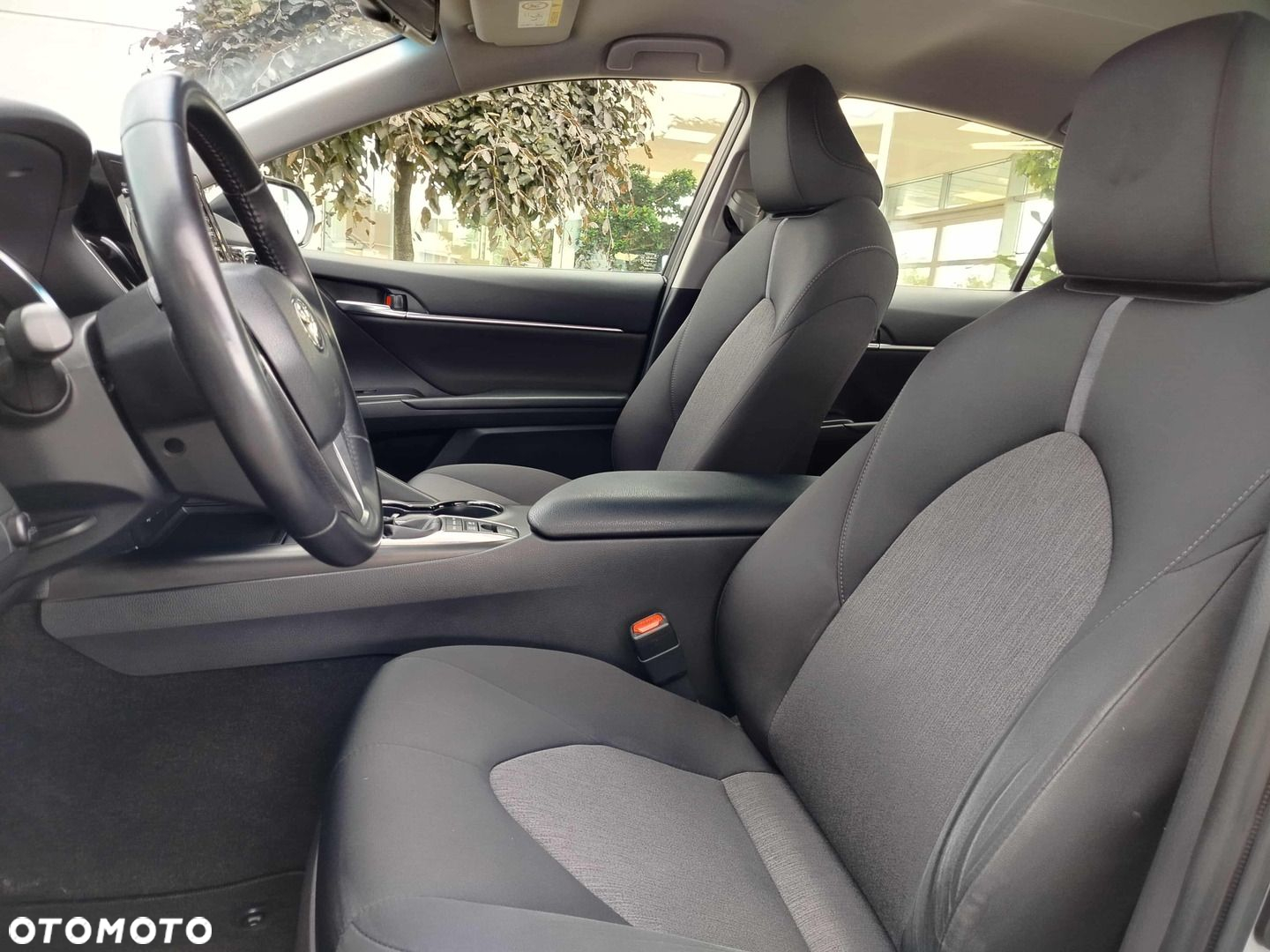 Toyota Camry - 8