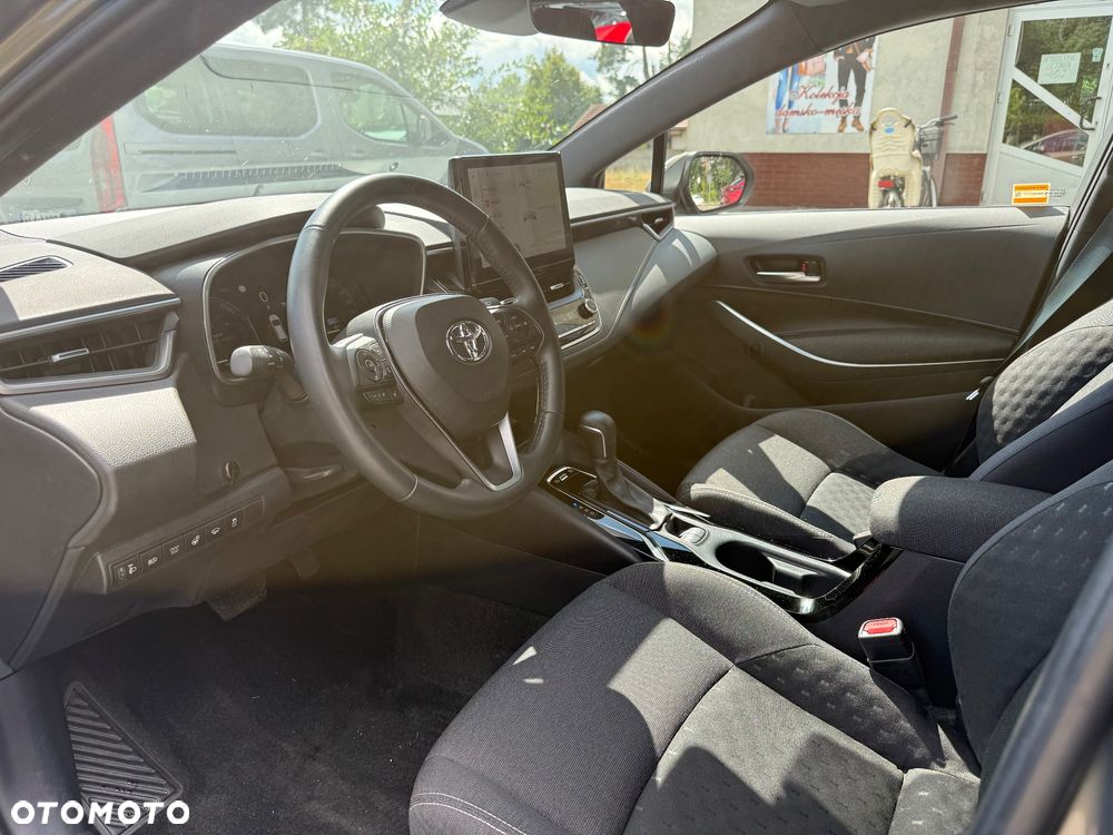 Toyota Corolla 2.0 Hybrid Comfort - 23