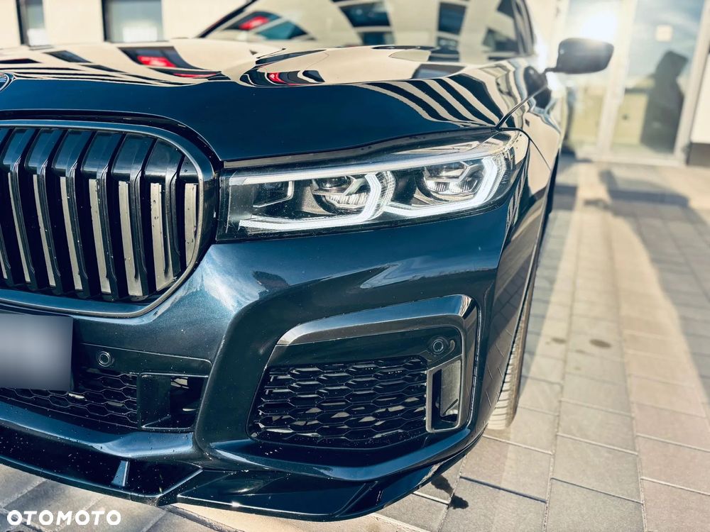 BMW Seria 7 740i - 2