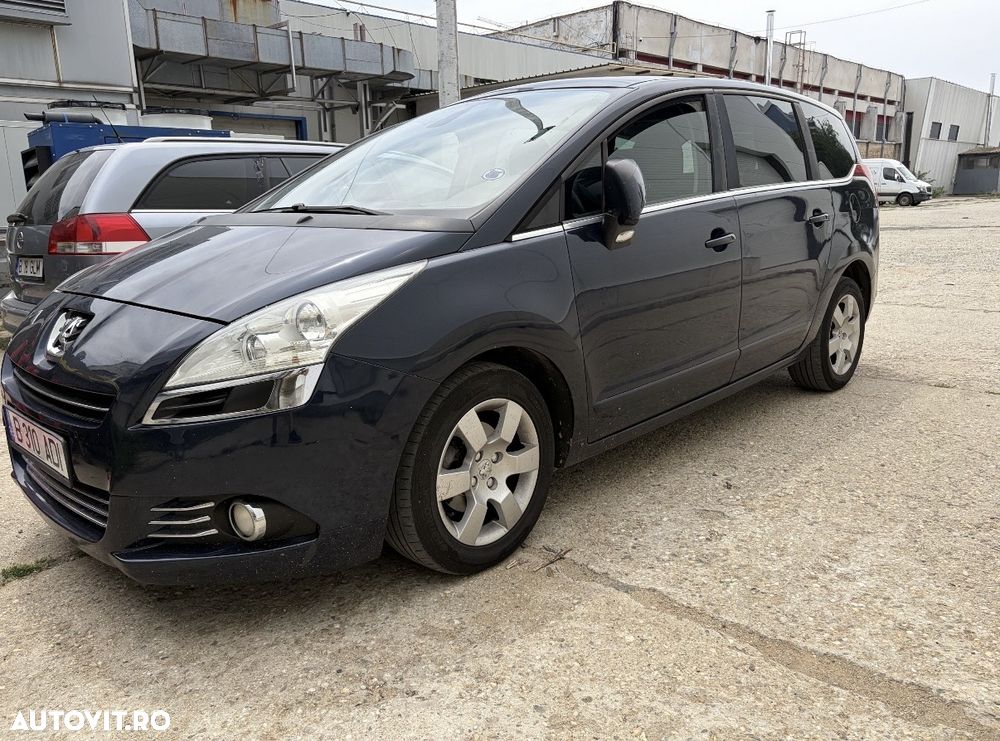 Peugeot 5008 1.6 HDI Confort Pack - 2