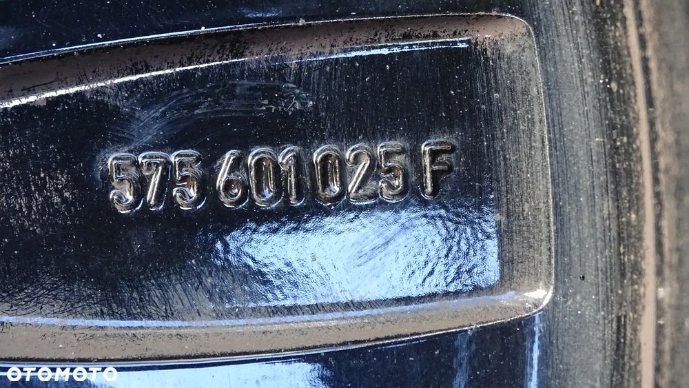 SEAT ATECA 575 - felga 8Jx19H2 ET45 5x112 - 10