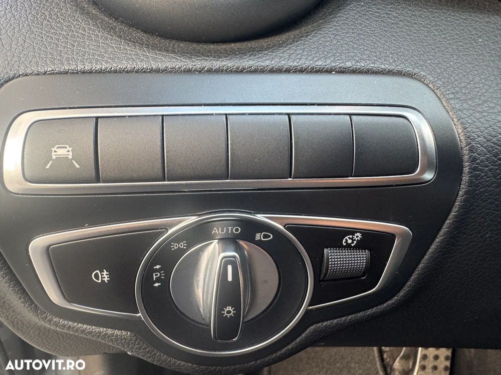 Mercedes-Benz C 300 Coupe 9G-TRONIC - 15