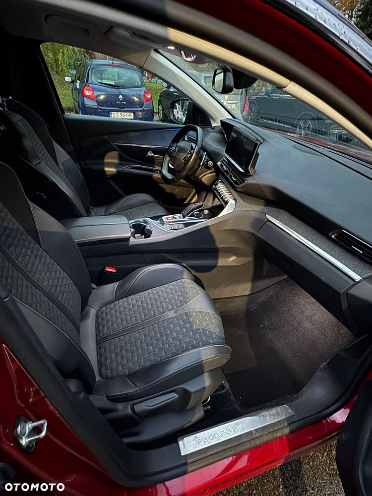 Peugeot 3008 1.2 PureTech Road Trip S&S EAT8 - 9