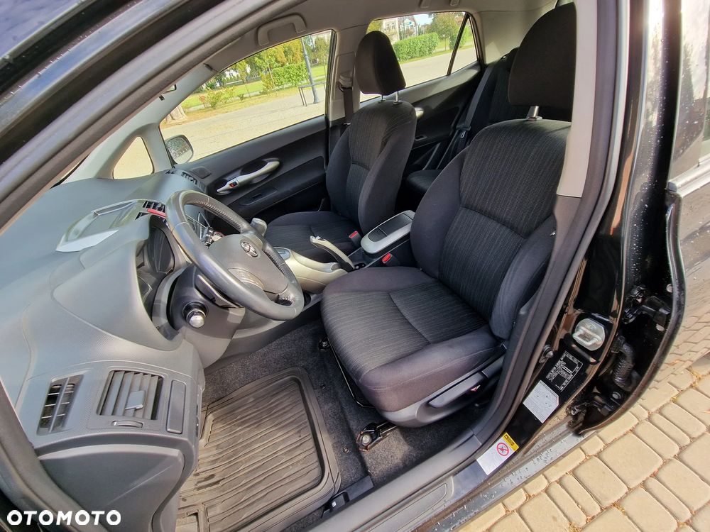Toyota Auris 1.4 D-4D Luna MM - 22