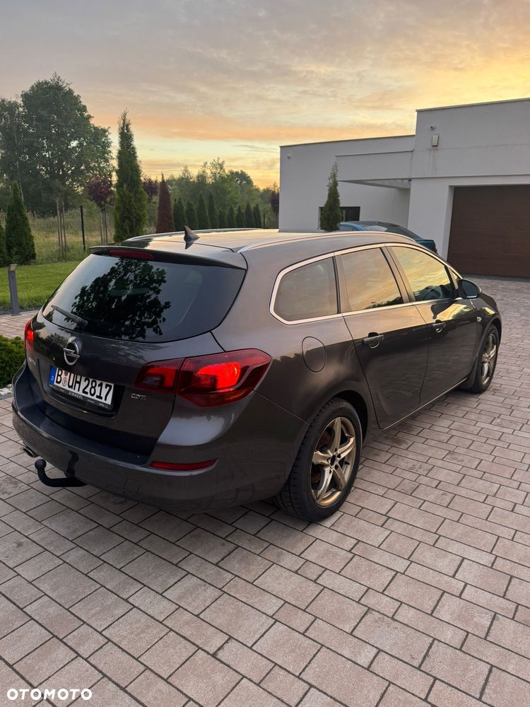 Opel Astra 2.0 CDTI Cosmo - 12