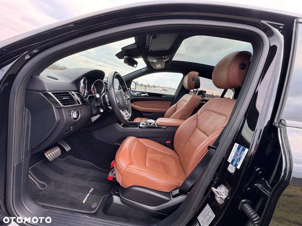 Mercedes-Benz GLE - 26