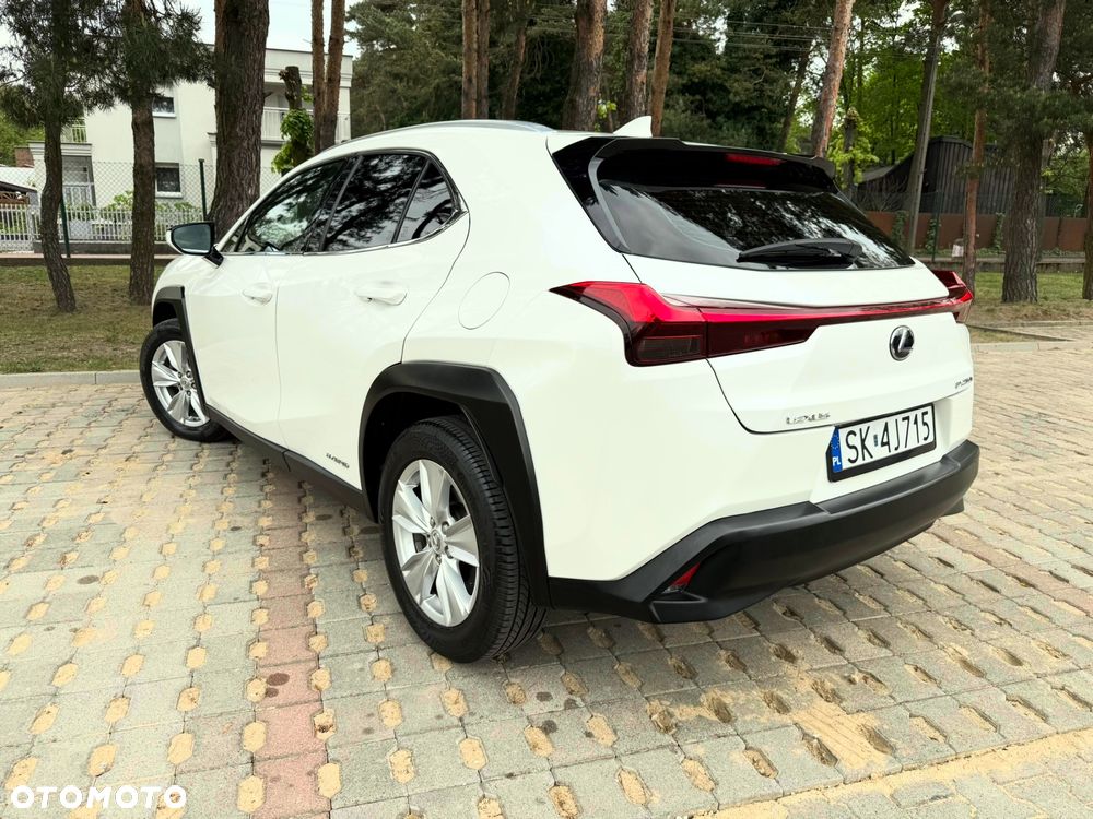 Lexus UX 250h Prestige 2WD - 9