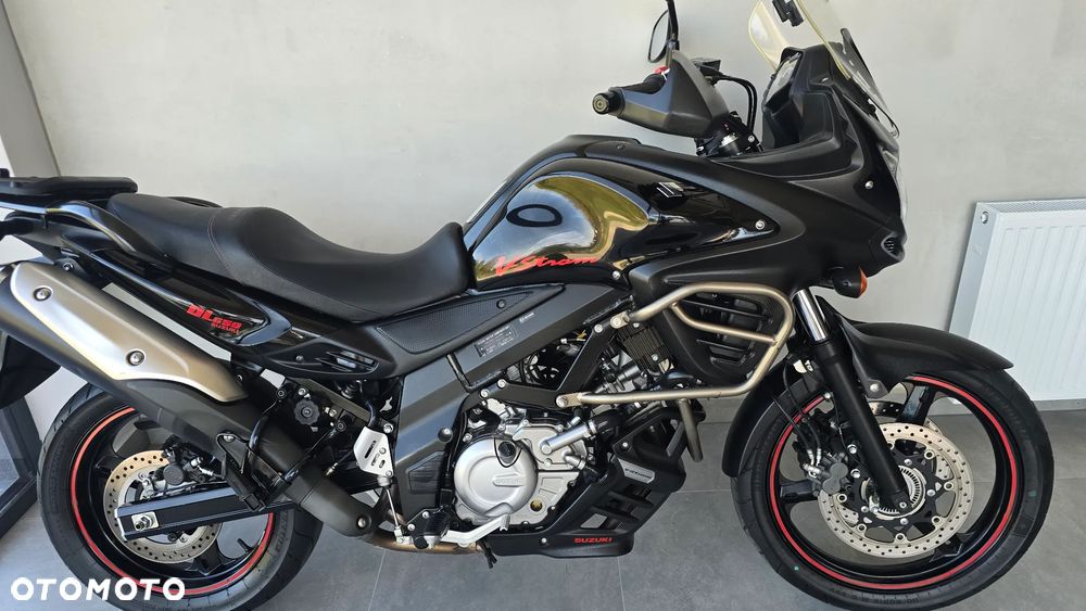 Suzuki V-STROM - 27
