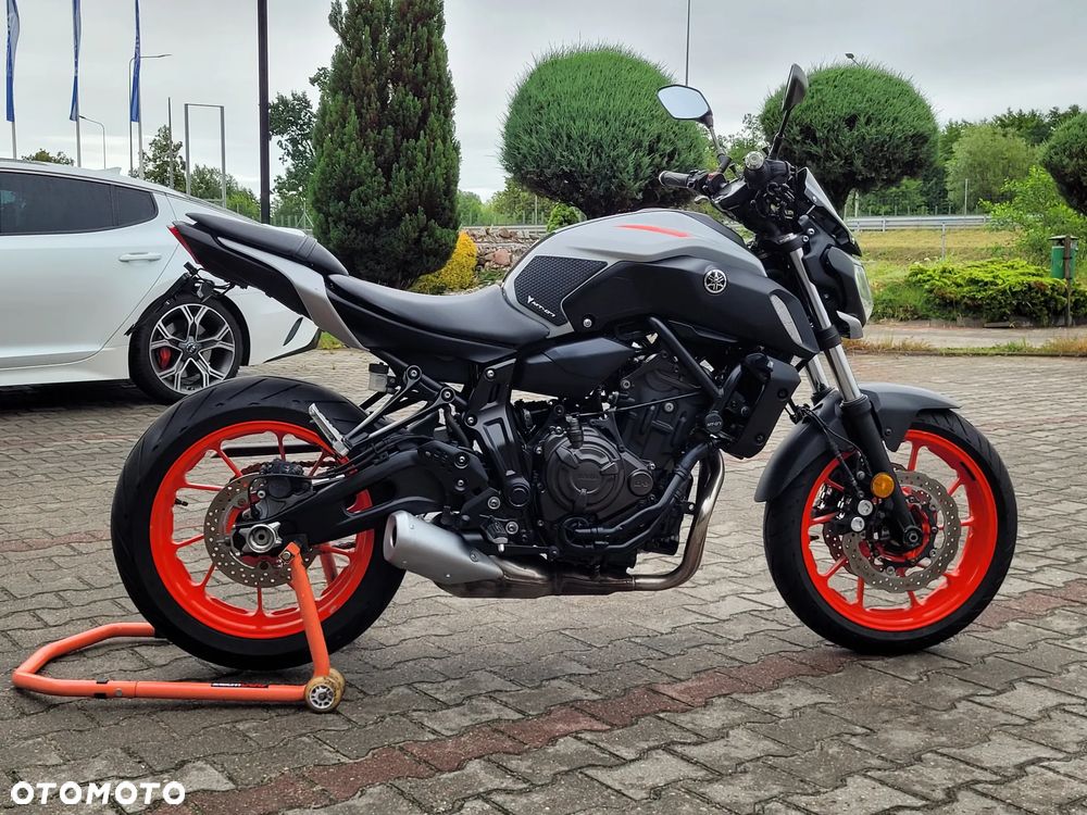 Yamaha MT - 3