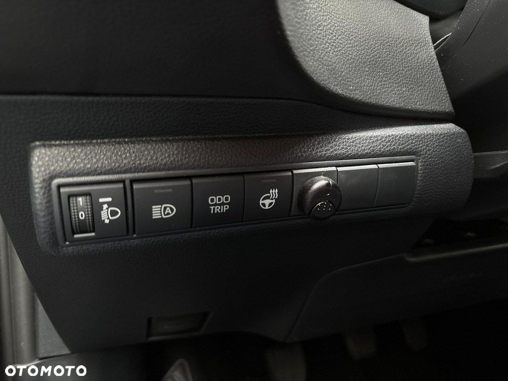 Toyota Corolla - 25