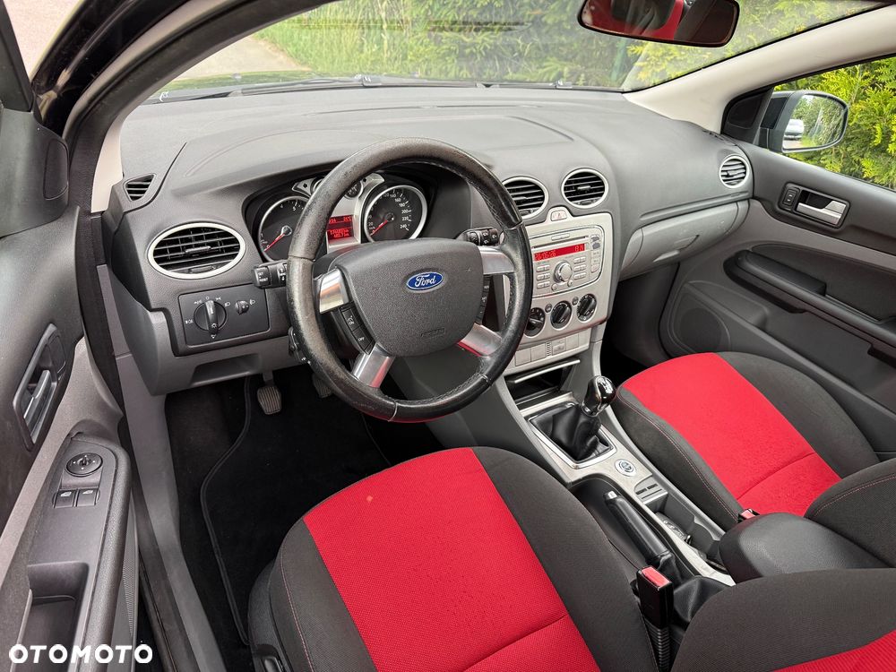 Ford Focus 1.6 Ti-VCT Style - 16