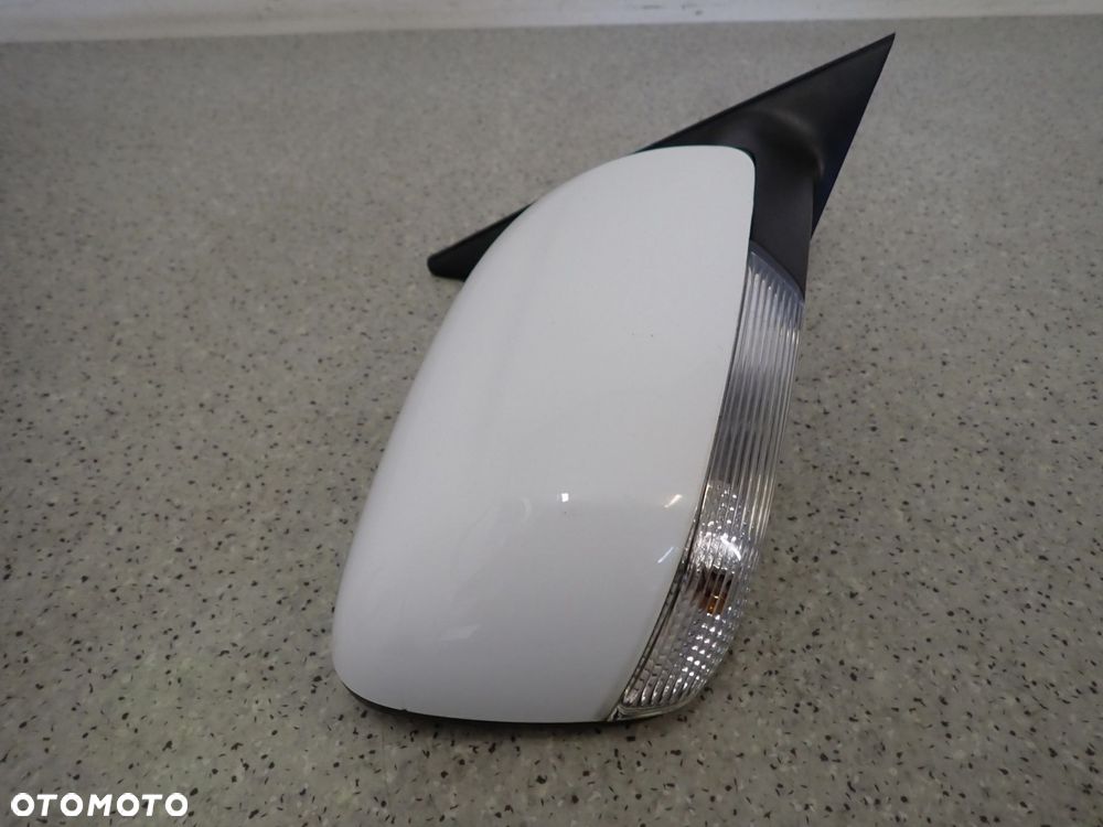KIA VENGA 09- LUSTERKO PRAWE 7F 8 PIN - 7