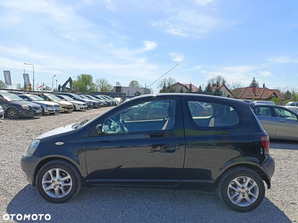Toyota Yaris - 2