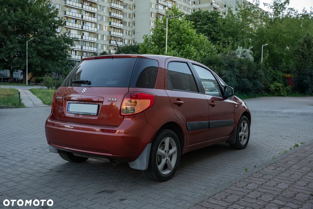 Suzuki SX4 - 5