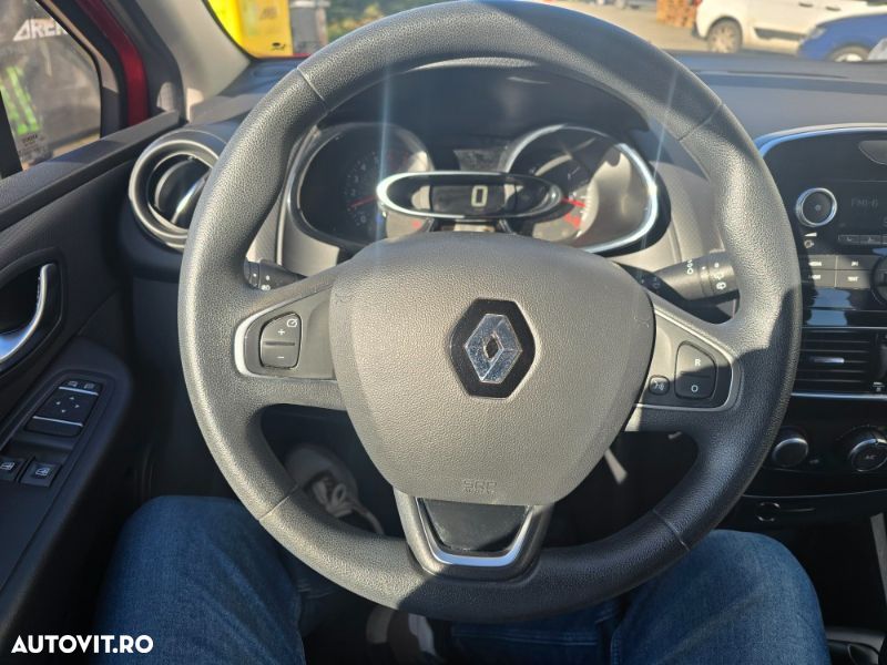 Renault Clio - 17