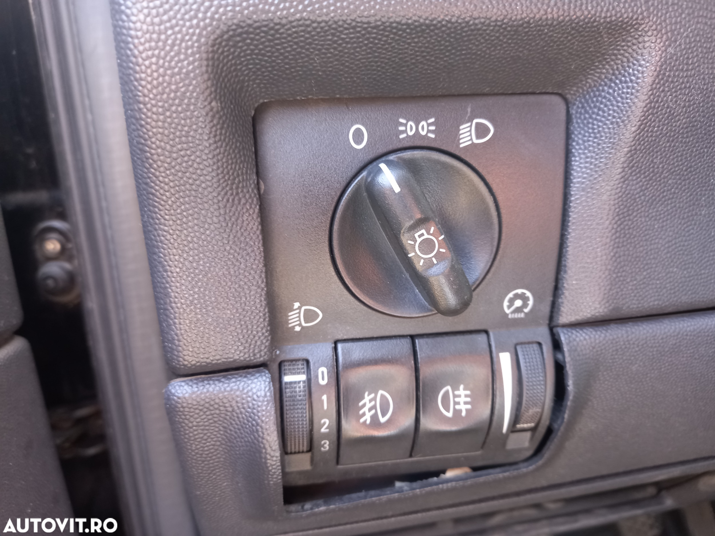 Dezmembrari  Opel CORSA C  2000  > 2009 1.2 Twinport Benzina - 34