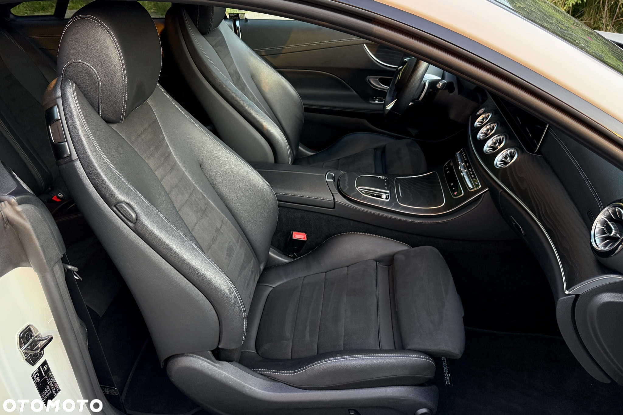 Mercedes-Benz Klasa E 220 d Coupe 4-Matic AMG - 14