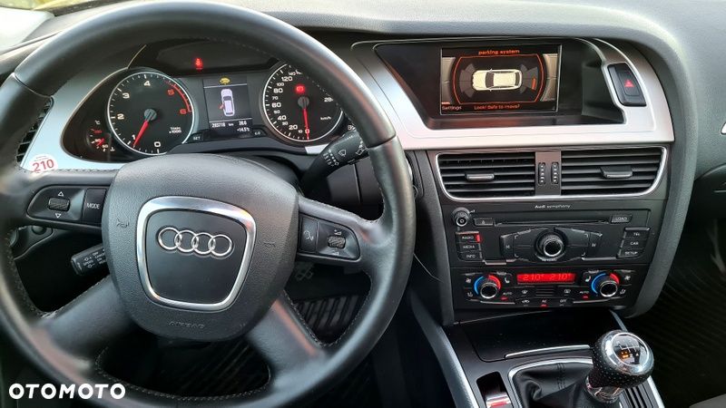 Audi A4 Avant 2.0 TDI - 25