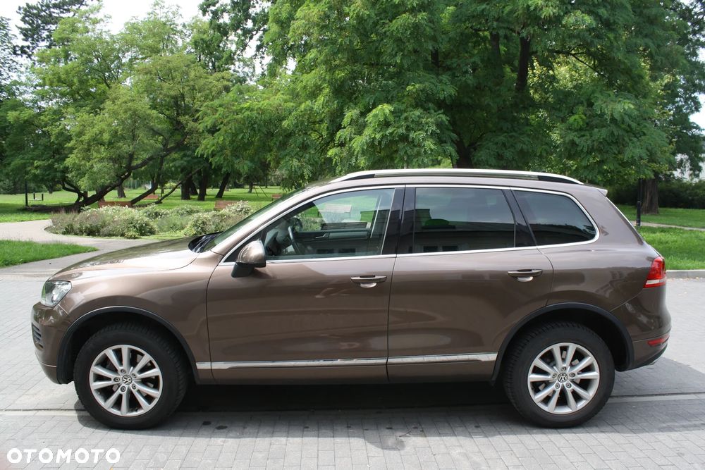 Volkswagen Touareg 3.0 V6 TDI BMT Perfectline R-Style - 6