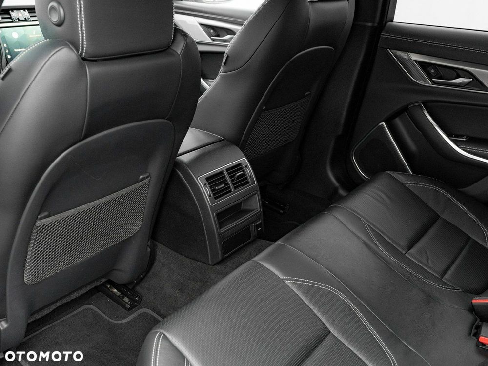 Jaguar XF 2.0 P250 R-Dynamic SE - 24