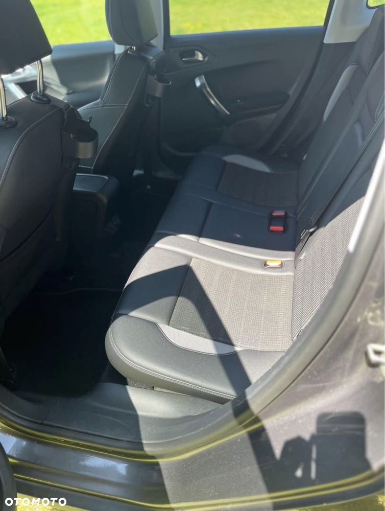 Peugeot 2008 1.6 VTi Allure - 9