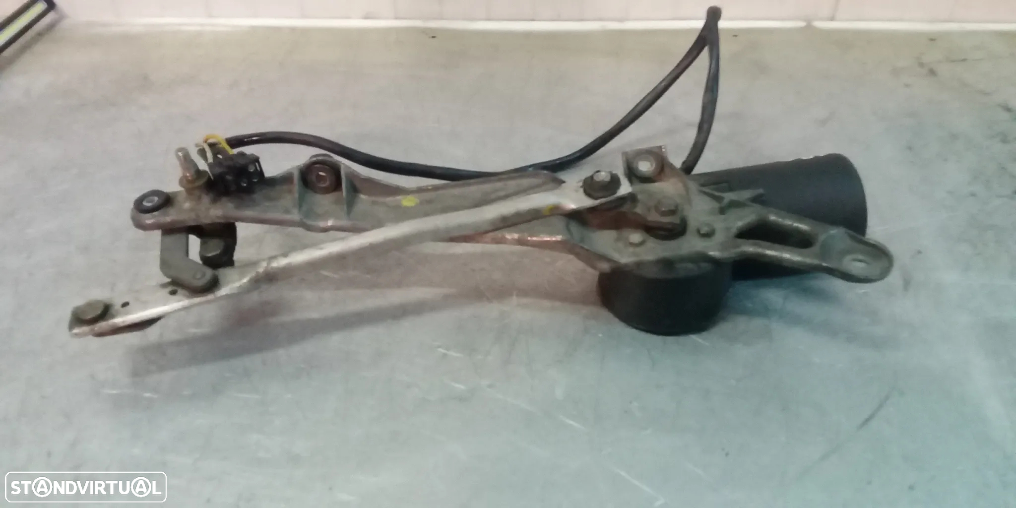 MOTOR / SISTEMA LIMPA VIDROS MERCEDES W201 190 0390241302 - 2