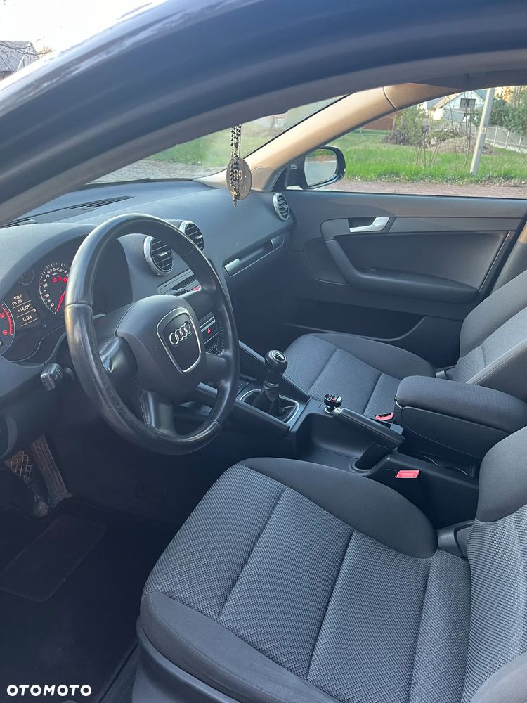 Audi A3 Sportback 2.0 TDI DPF Ambition - 8