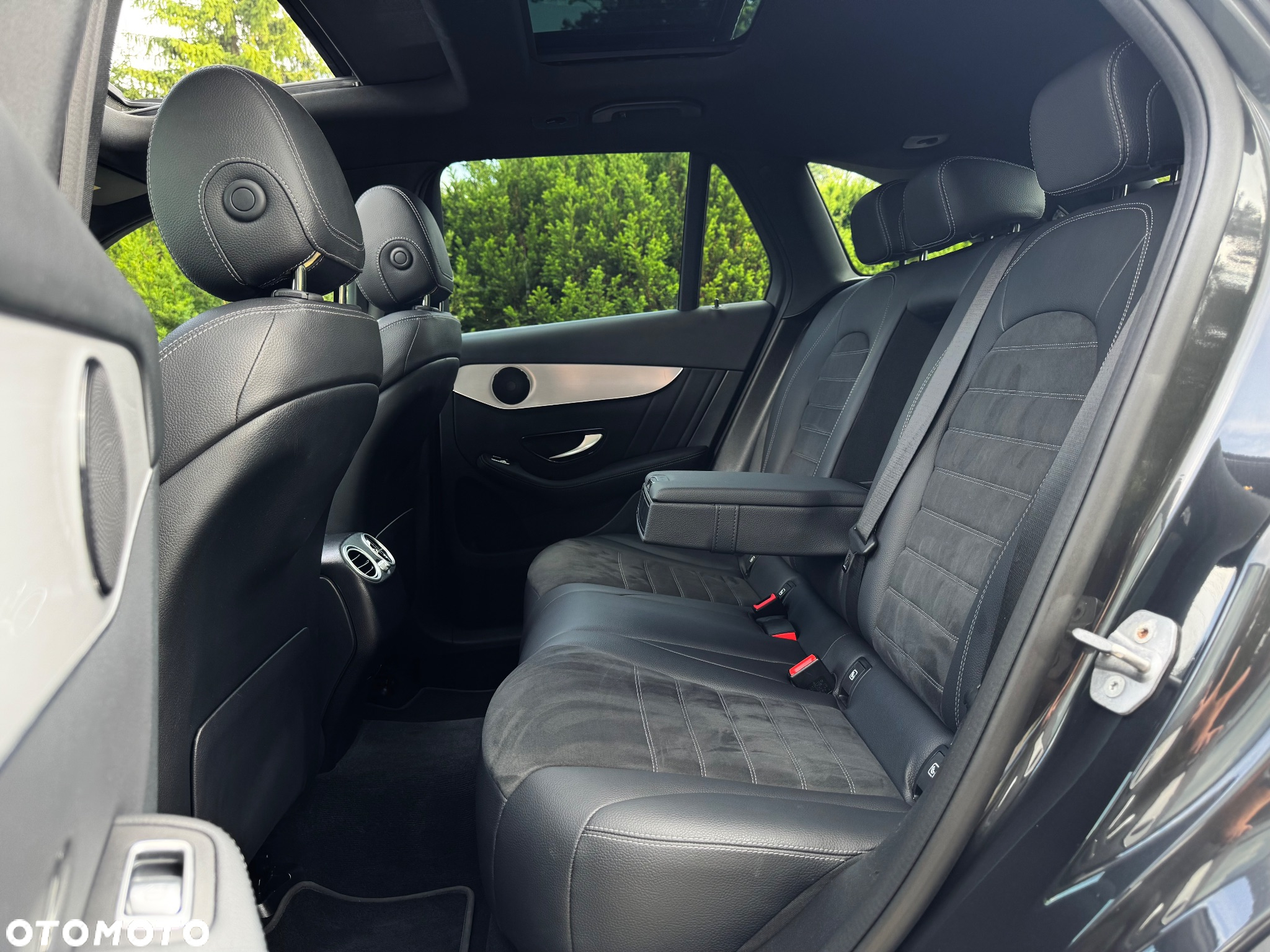 Mercedes-Benz GLC 220 d 4Matic 9G-TRONIC AMG Line - 6