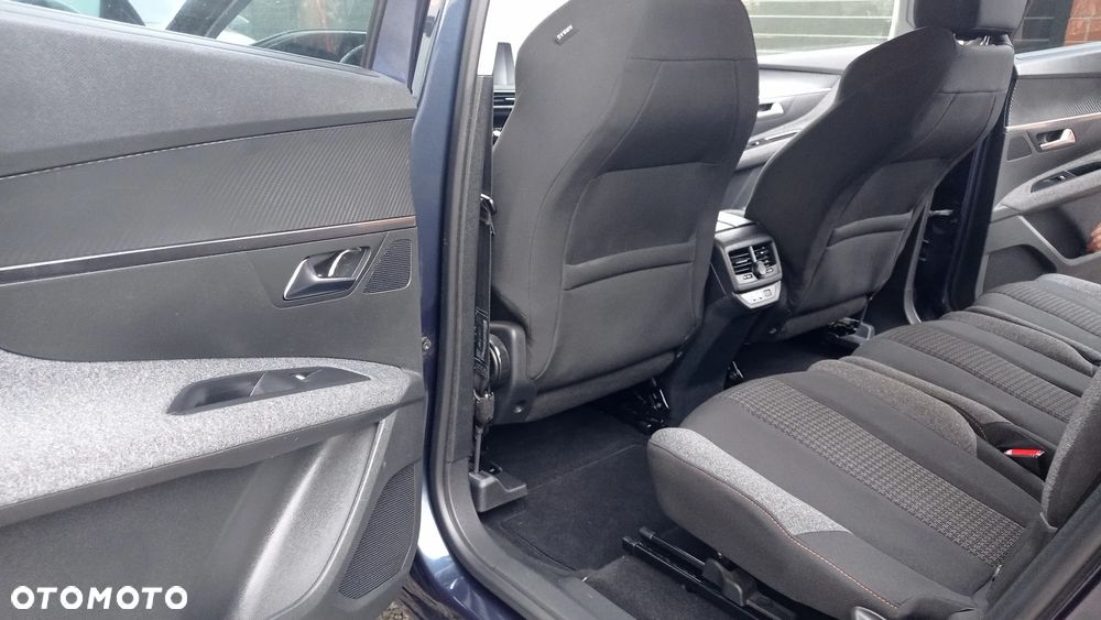 Peugeot 5008 BlueHDi 130 EAT8 Allure - 12