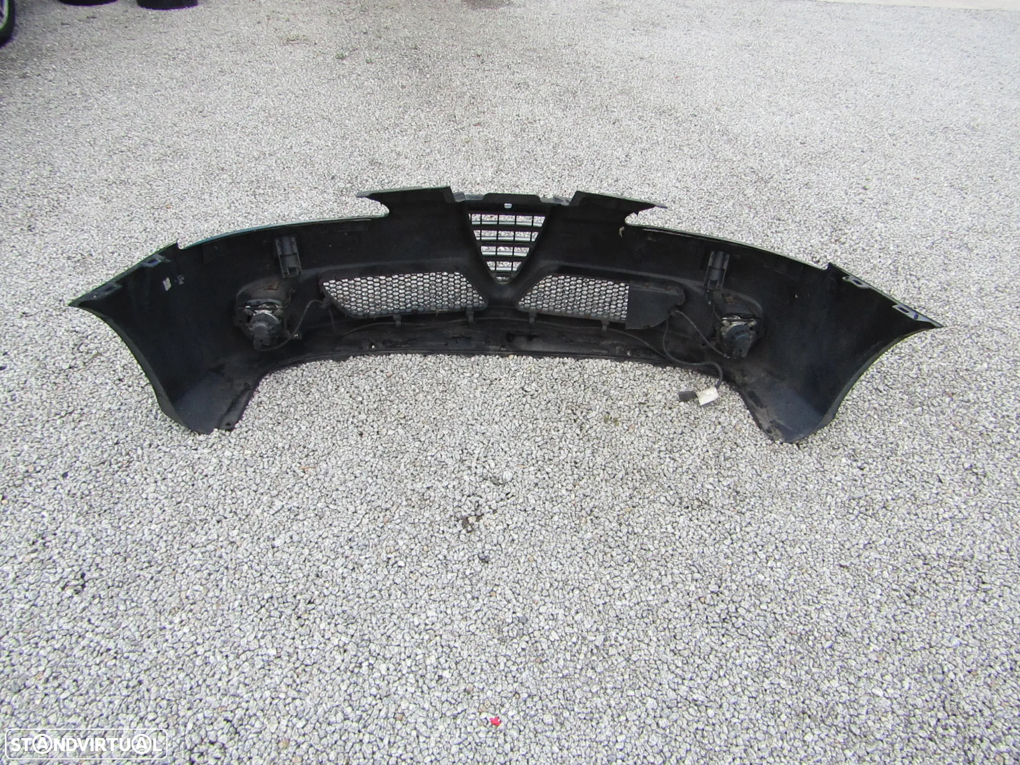 Para-choques frente Alfa Romeo 147 , Original ,ano 2006 c/farois de nevoeiro - 13