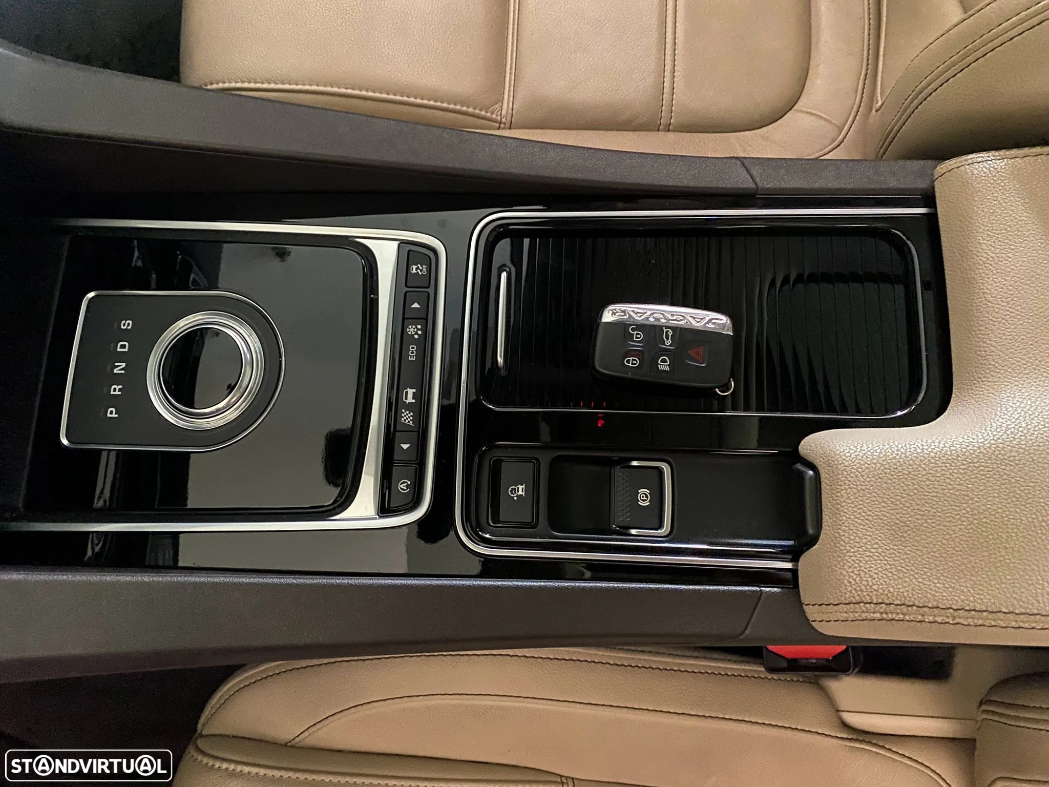 Jaguar F-Pace 2.0 i4D Prestige AWD Aut. - 11