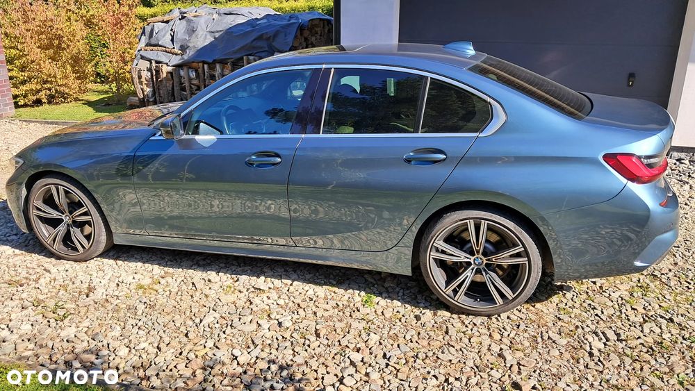 BMW Seria 3 330i M Sport - 2