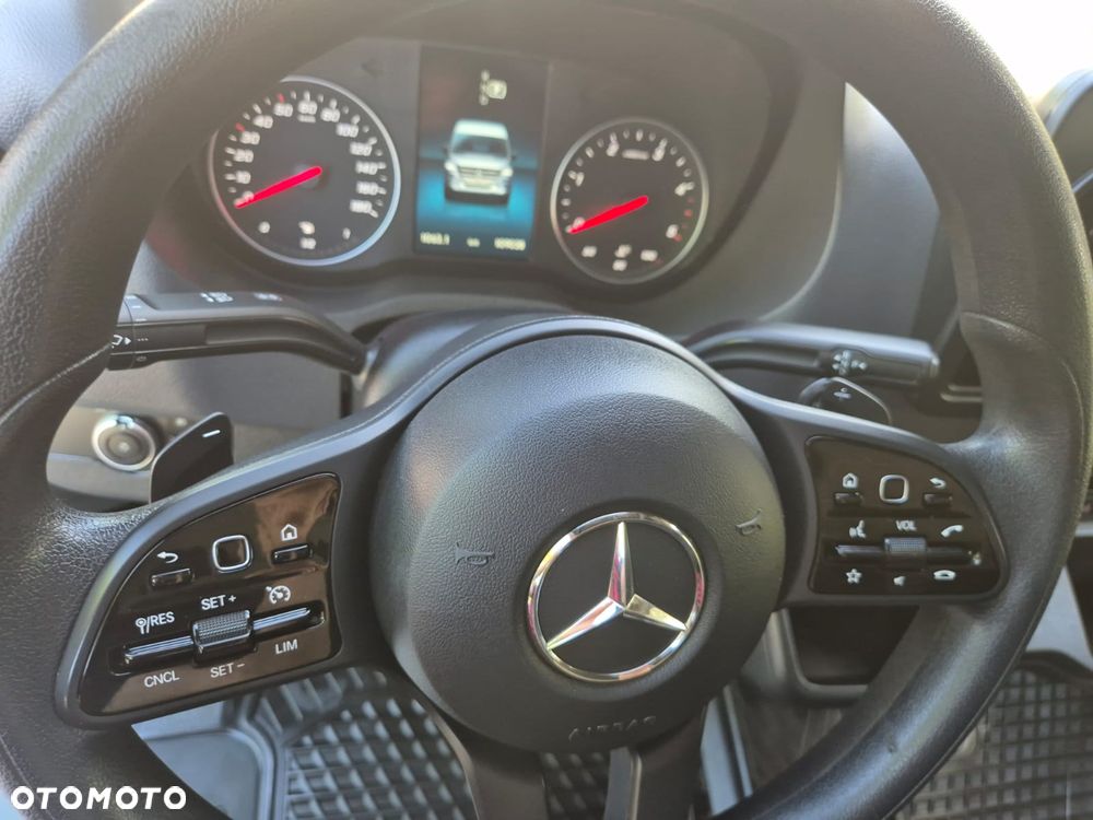 Mercedes-Benz Sprinter - 36