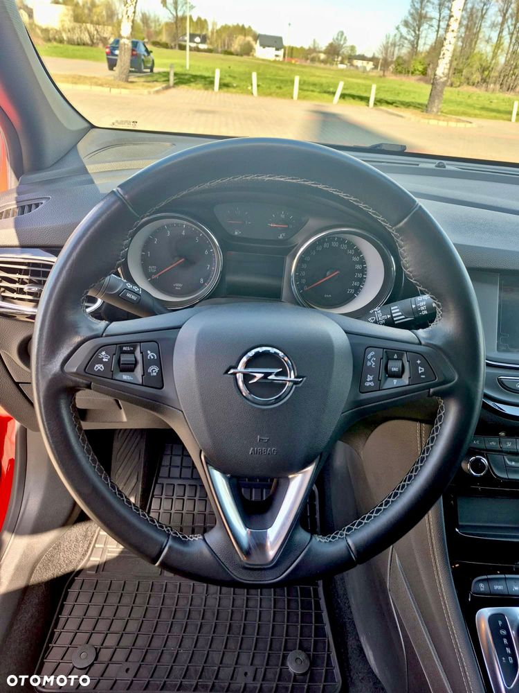 Opel Astra 1.6 T Dynamic S&S - 18