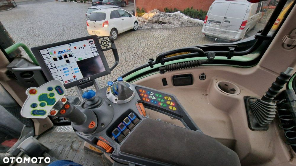Fendt 724 VARIO Profi Plus - 11