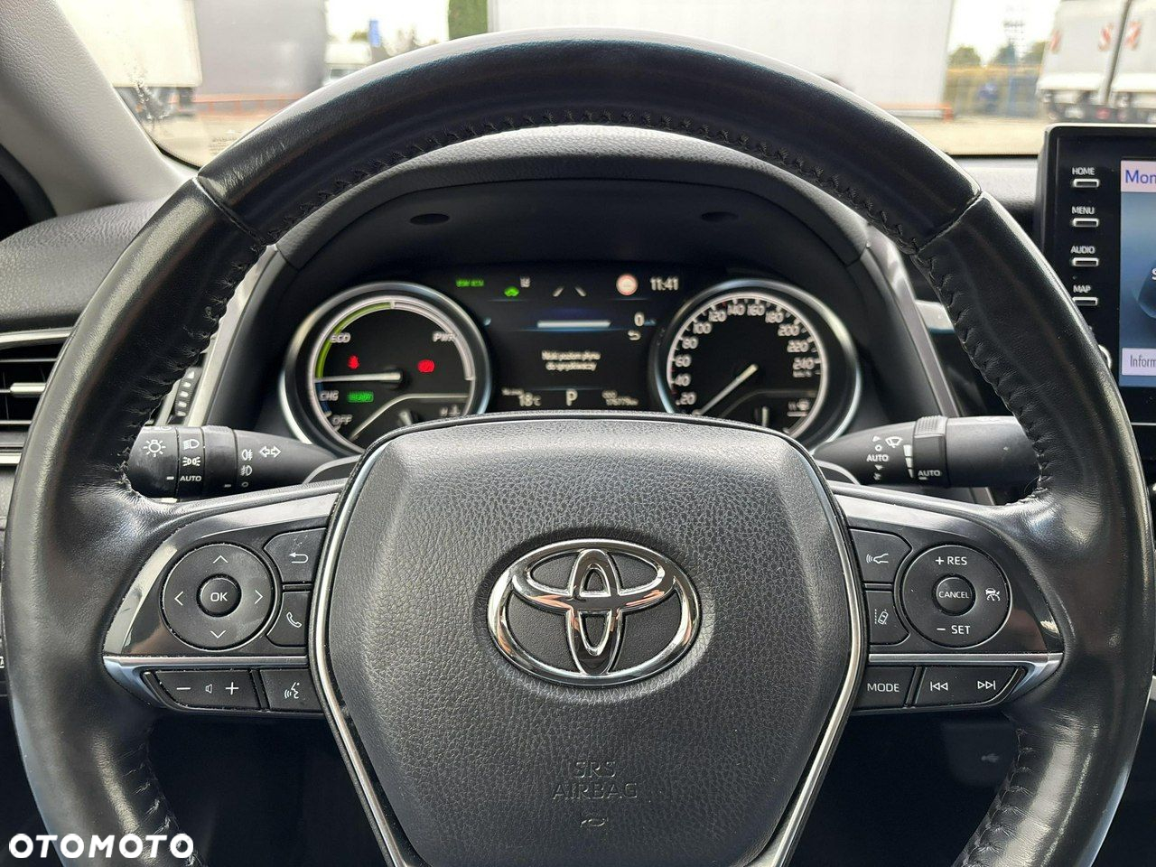 Toyota Camry - 23