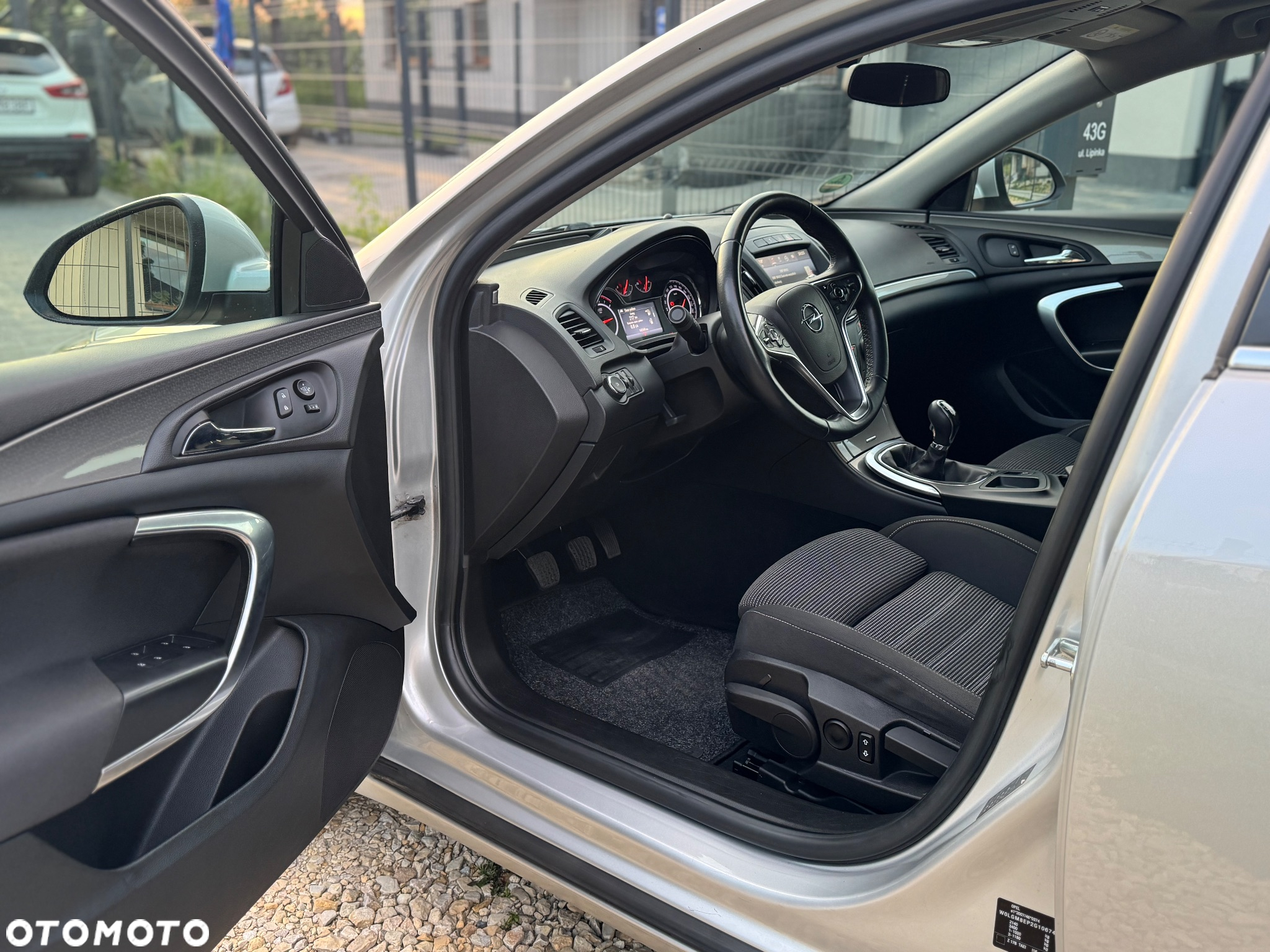 Opel Insignia 1.4 T Executive S&S - 17