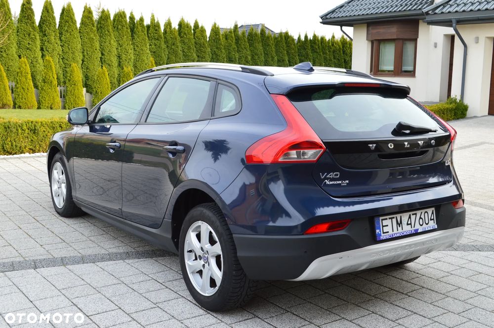 Volvo V40 Cross Country D2 Summum - 4