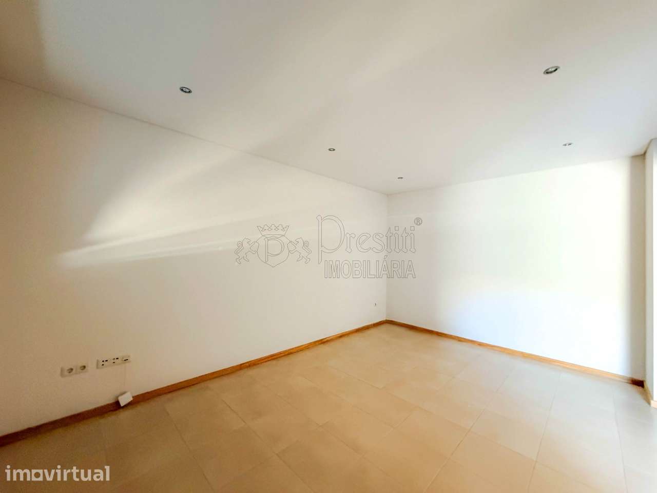 Apartamento T3 para Arrendar em Arões, Guimarães - Grande imagem: 2/22