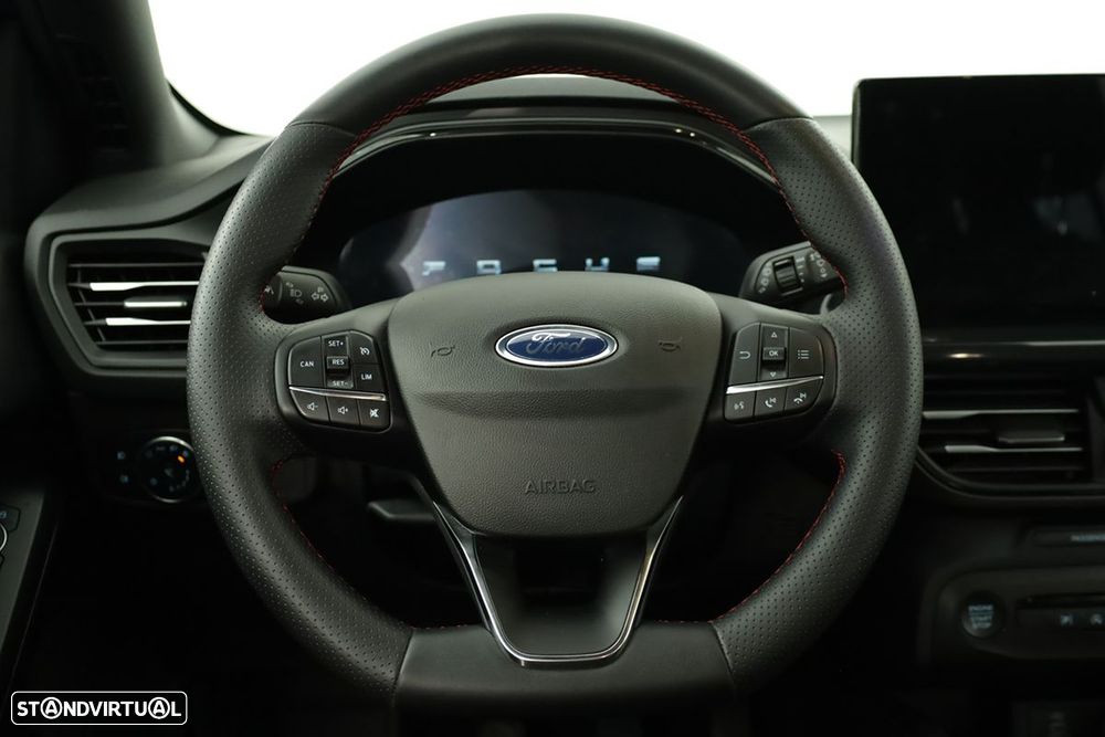 Ford Focus 1.0 EcoBoost MHEV ST-Line X - 15